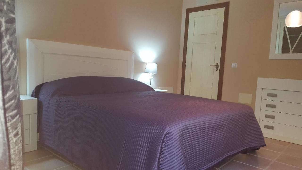 Beautiful, Spacious Villa, Heated Pool, Sleeps Eight, With Quality Furnishings Caleta De Fuste Exteriör bild